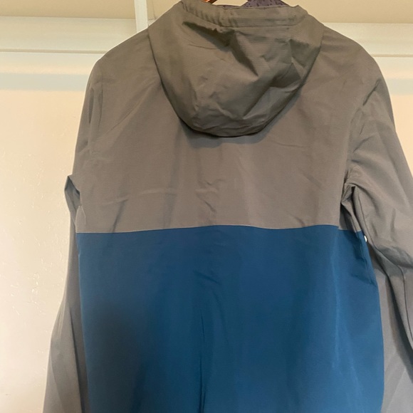 Voyage Men’s Windbreaker Jacket - Picture 2 of 3